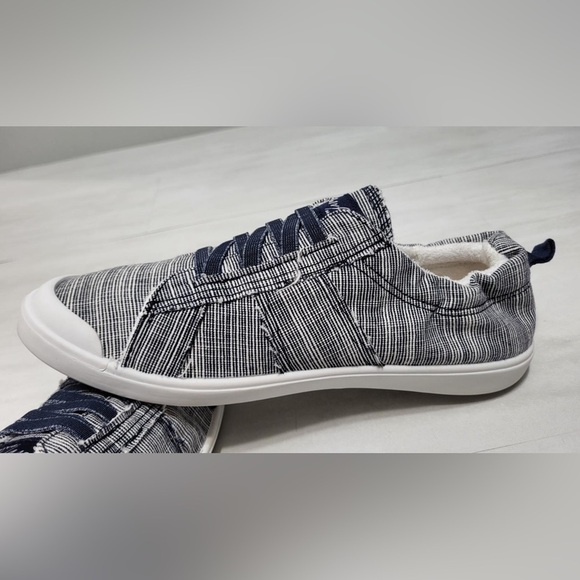 Blowfish Malibu Womens Vex Sneaker - Picture 6 of 13